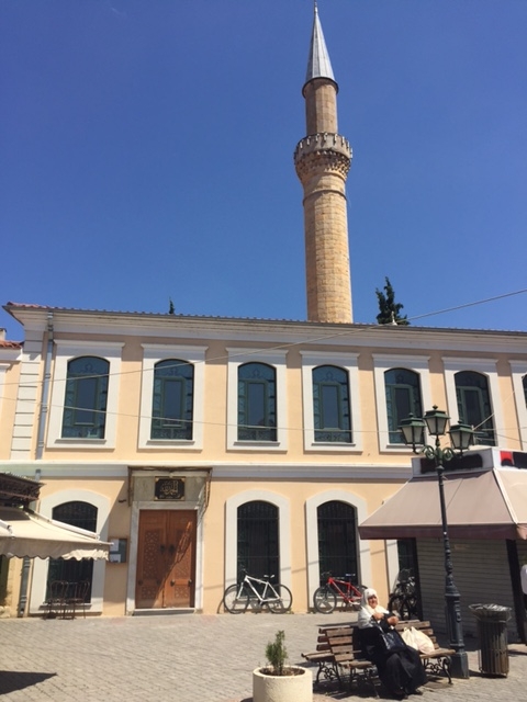 Islamic_Law_in_Greece_Yeni_Cami_Mosque_in_Komotini